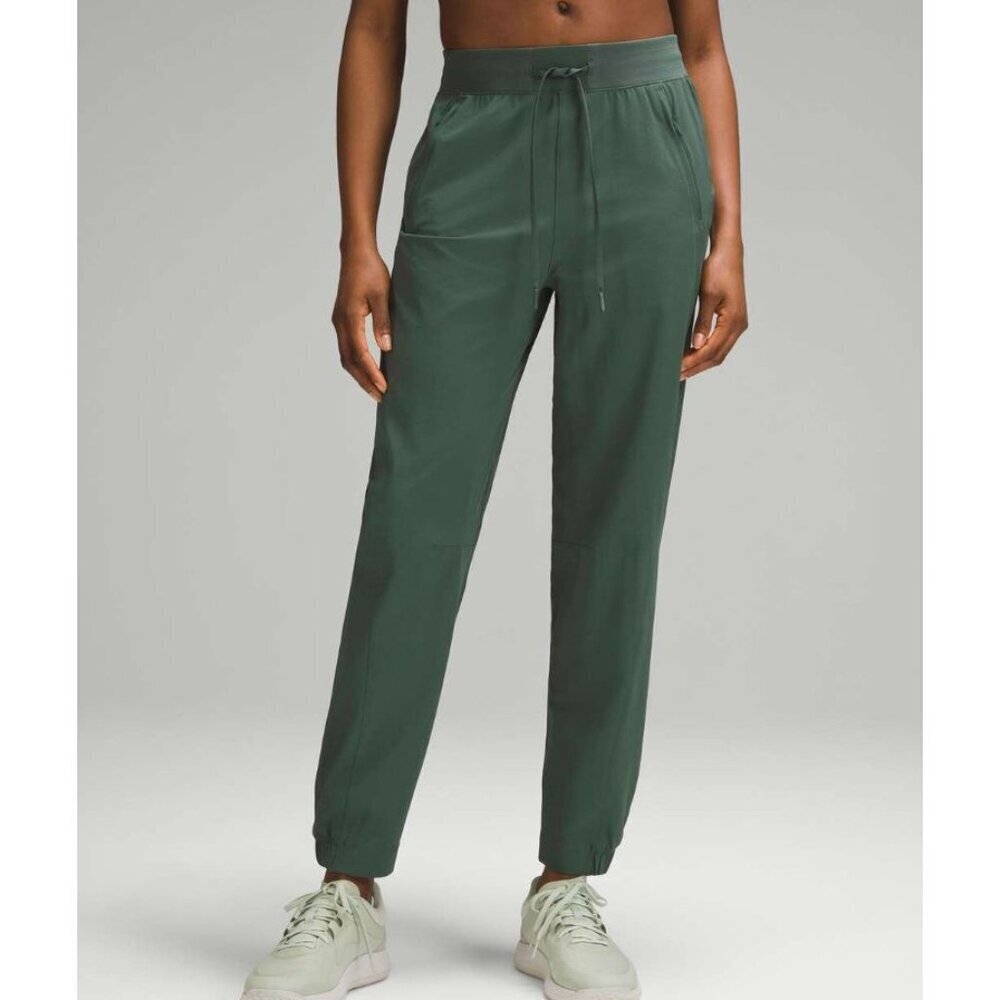 Lululemon License to Train High-Rise Pant Dark Forest Women's Size 2